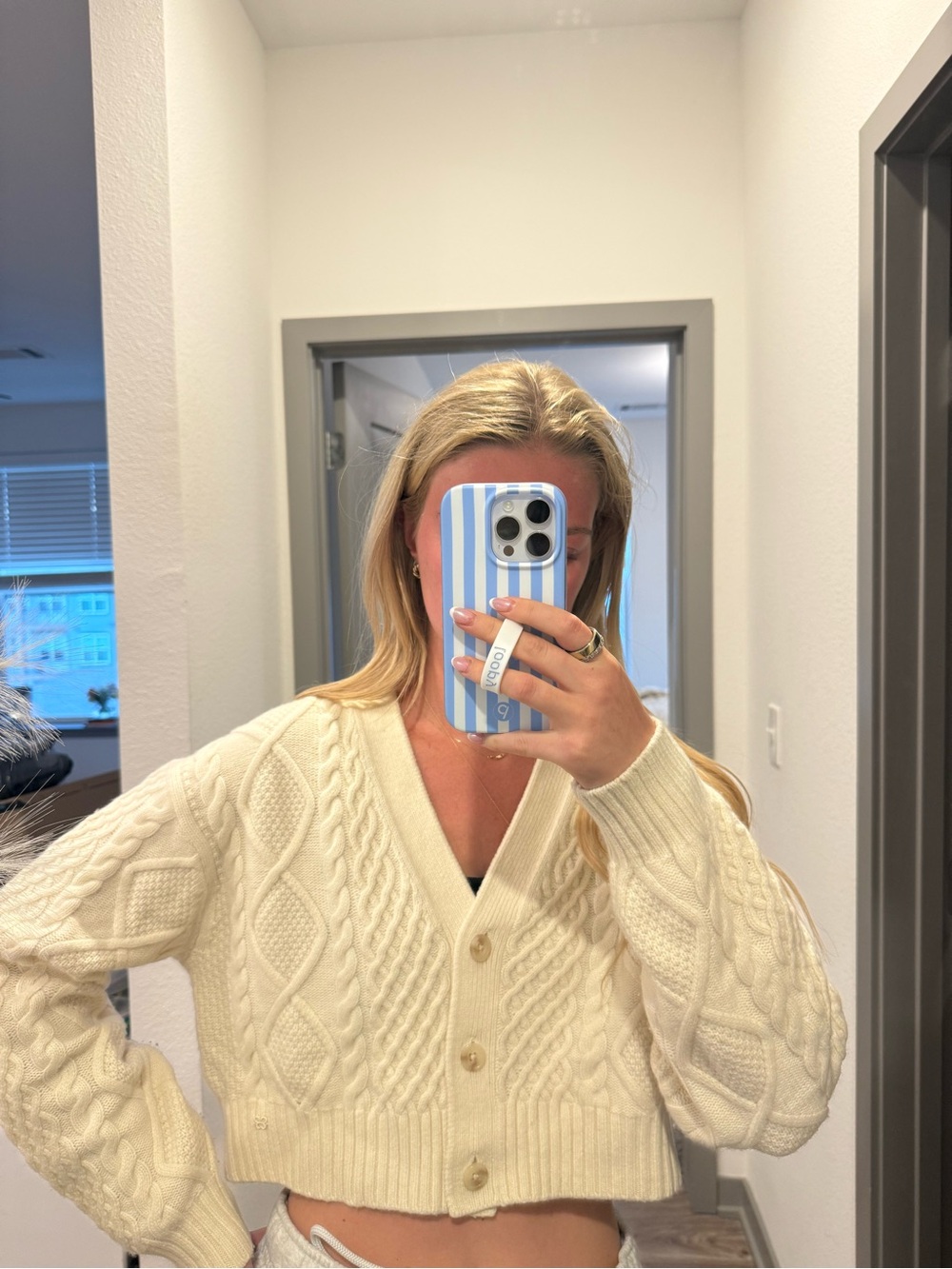 Sunday Best Cream Cable Knit V-Neck Button Cardigan
